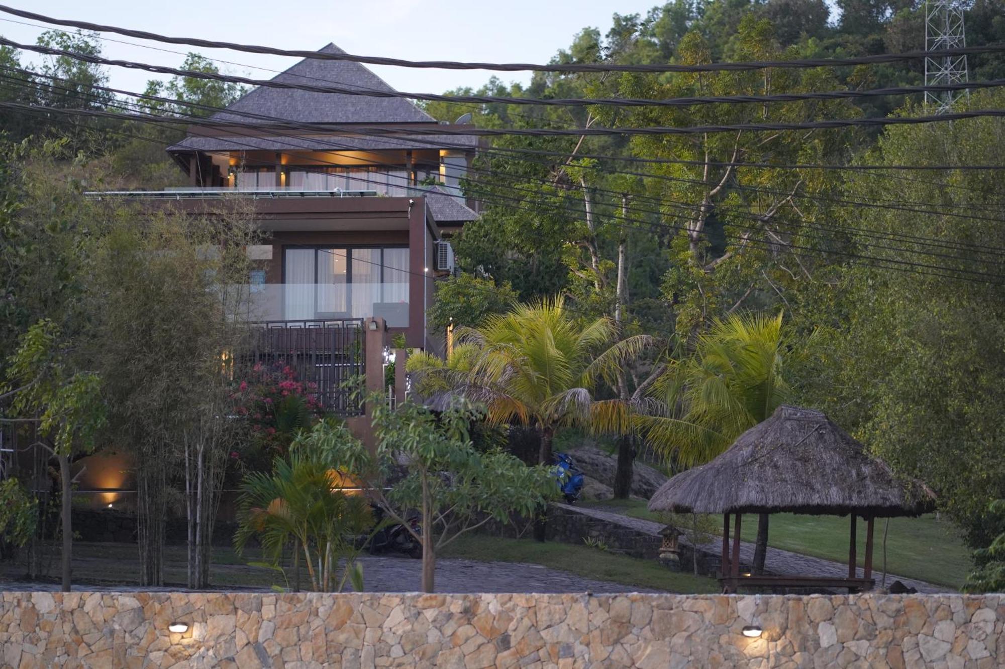Mandalika Lombok Villa